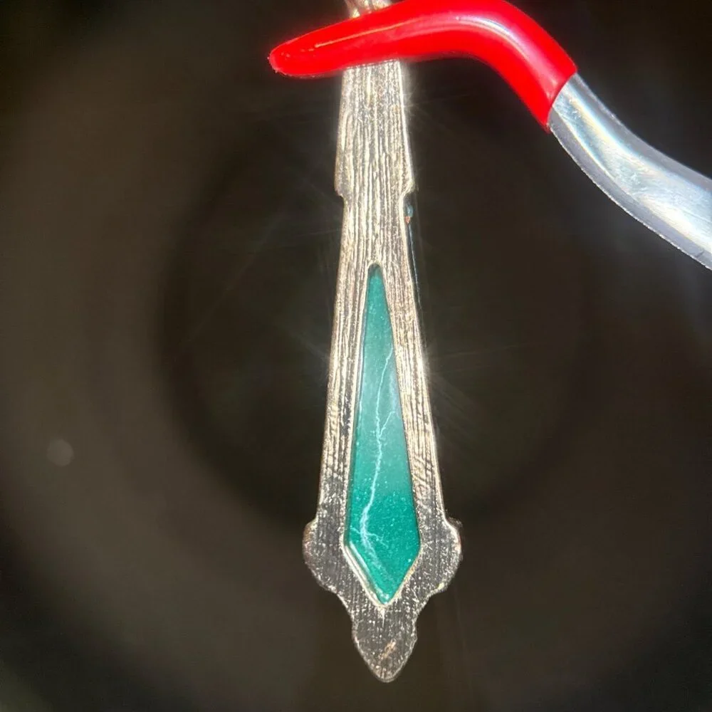 Pointed Green Drop‎ Earrings